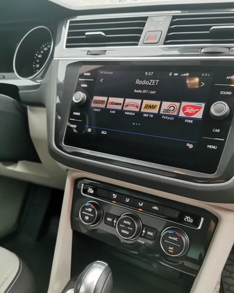 Volkswagen Tiguan cena 125000 przebieg: 40600, rok produkcji 2019 z Józefów małe 121